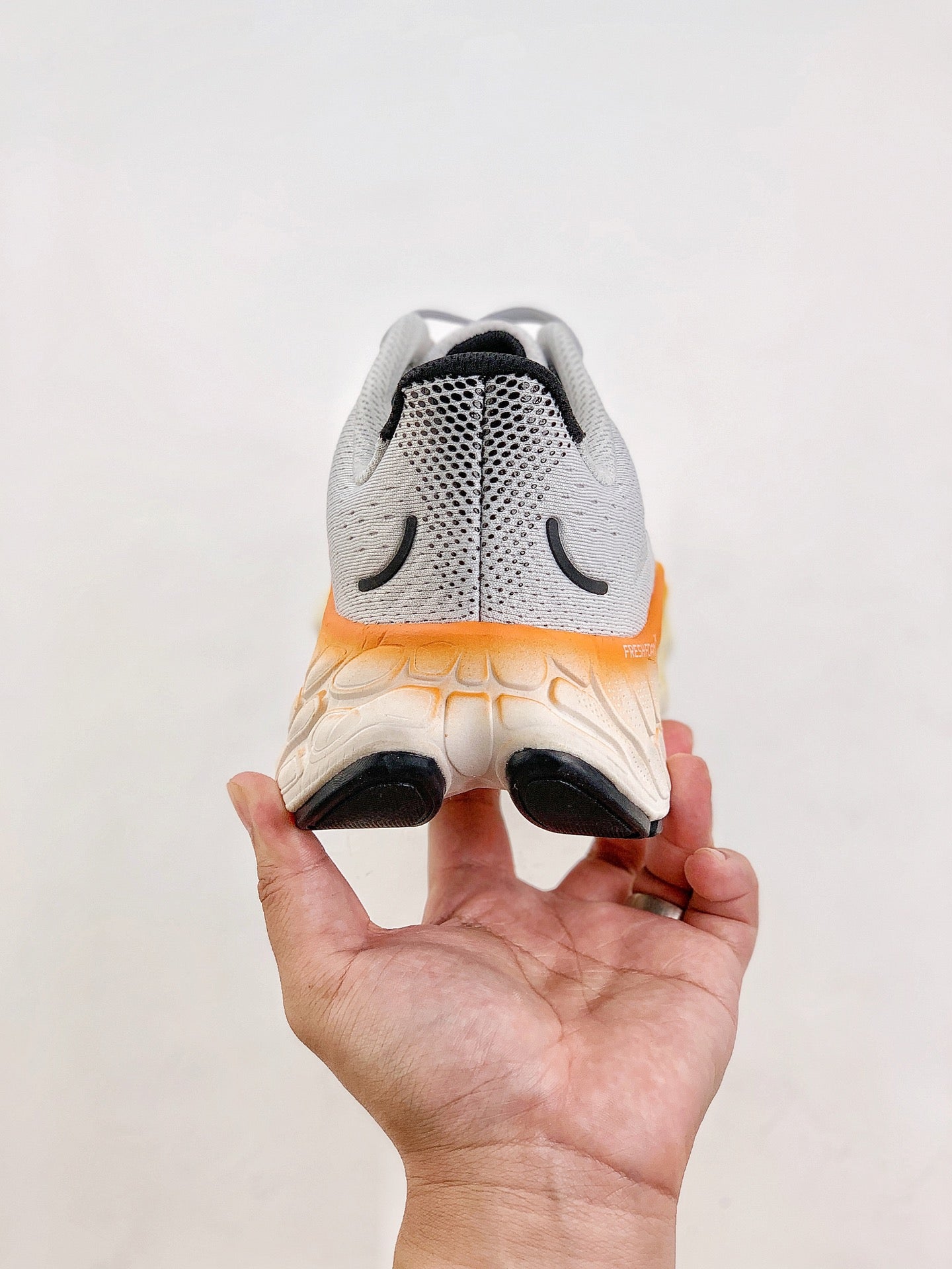 New Balance NB Fresh Foam X More v4 Silver&Orange