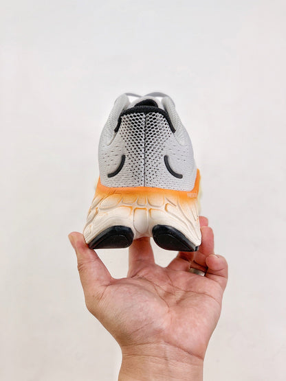 New Balance NB Fresh Foam X More v4 Silver&Orange