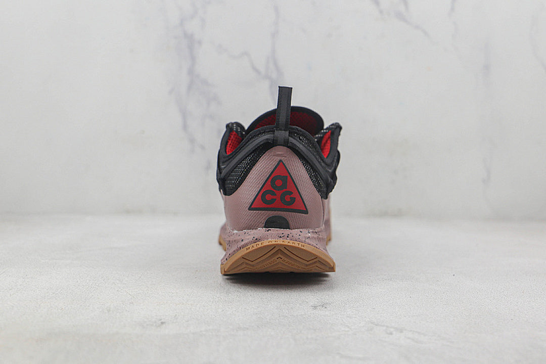 ACG MOUNTAIN FLY LOW GTX SE BLACK/RED/PURPLE