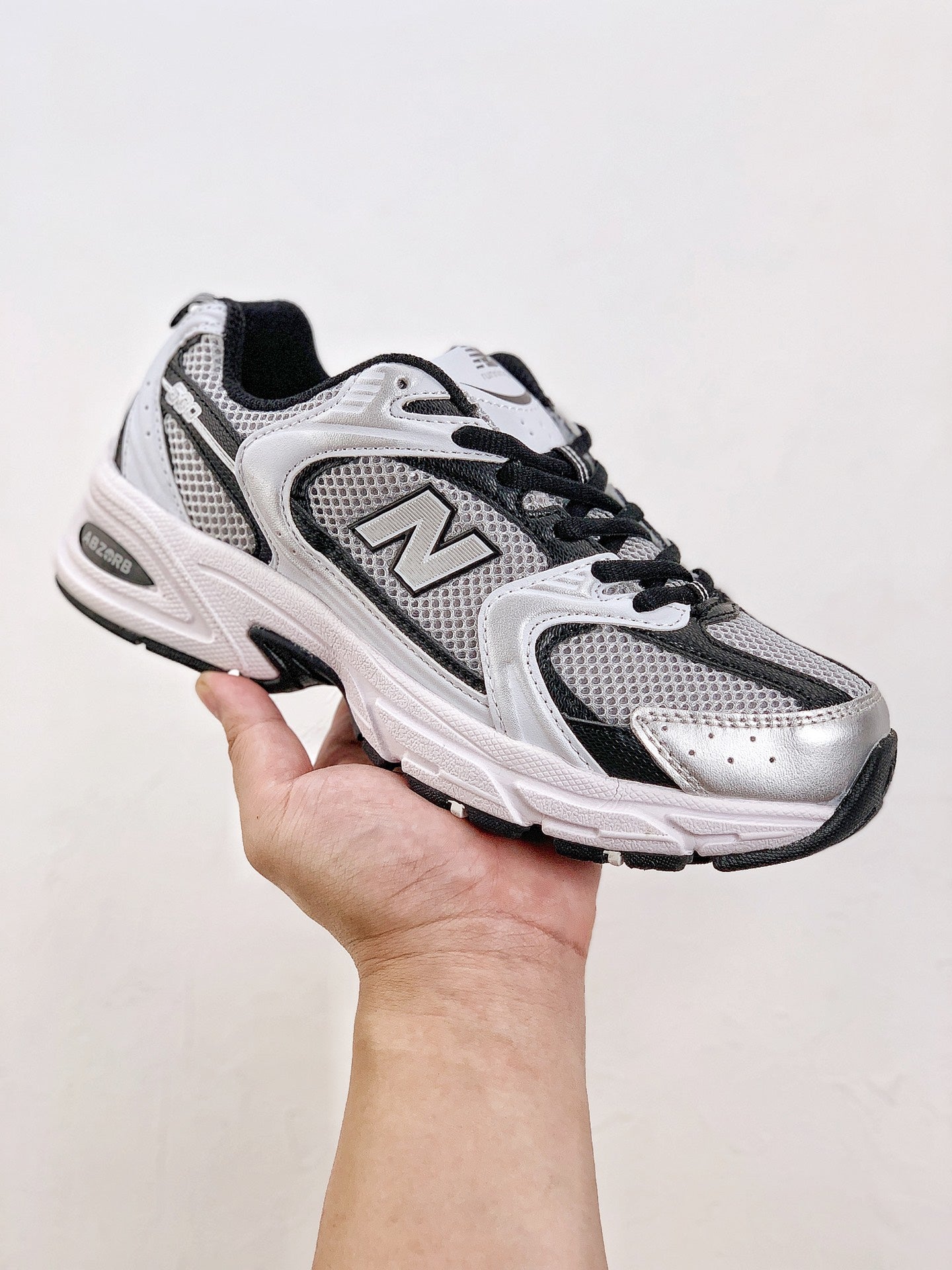 New Balance 530 Silver&Black