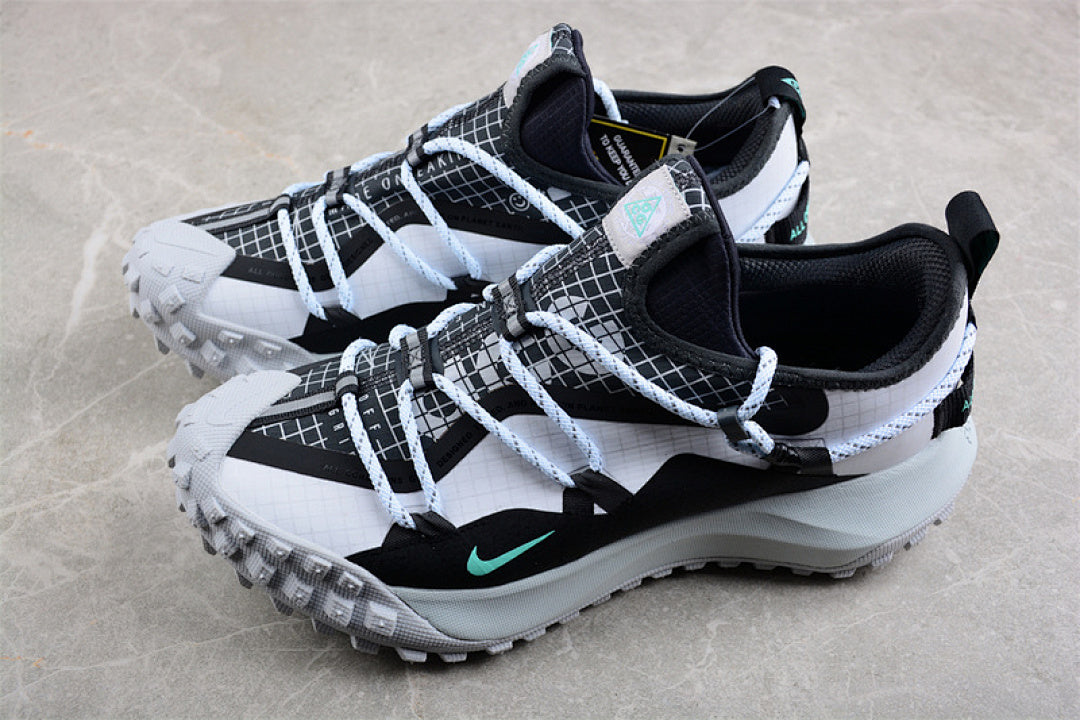 ACG MOUNTAIN FLY LOW SE WHITE/ANTHRACITE/GREY FOG/BLACK