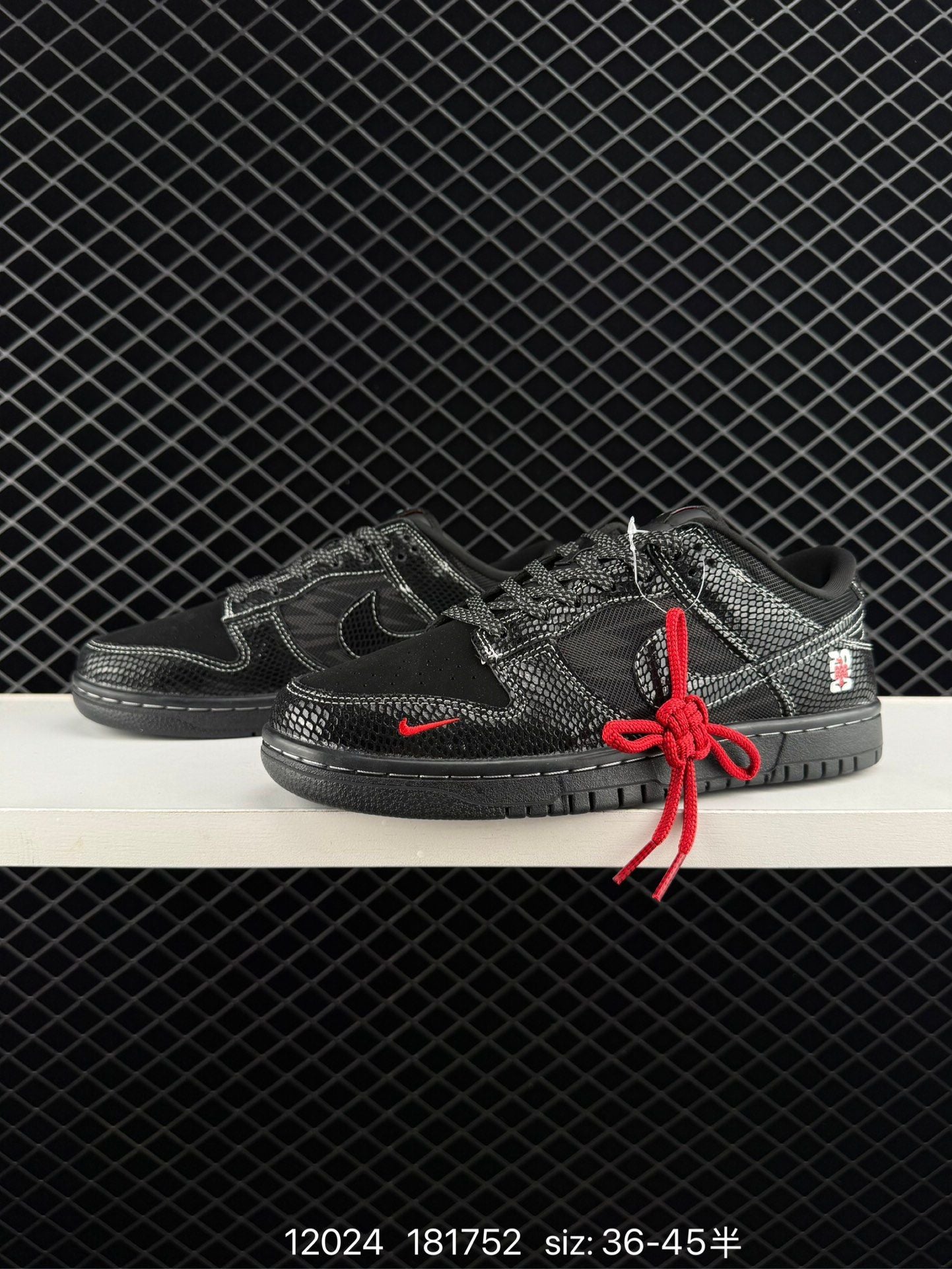26poo custom version Nk SB Dunk Low Supreme co branded gray pig eight red hook anniversary high-end custom low top casual board shoes custom shoe box factory pure original quality shipment ultra high definition cleanliness leather cutting clean without any burrs details perfect item number CH83
