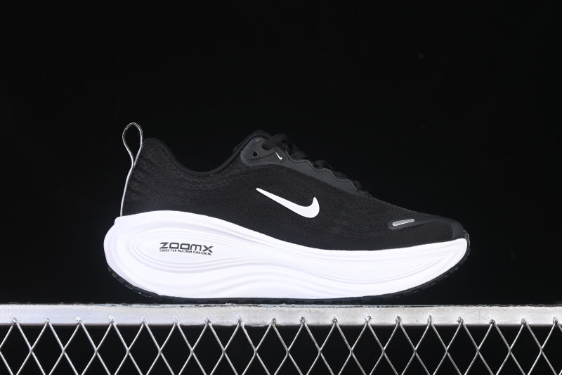 NIKE VOMERO PLUS ZOOM X BLACK/WHITE