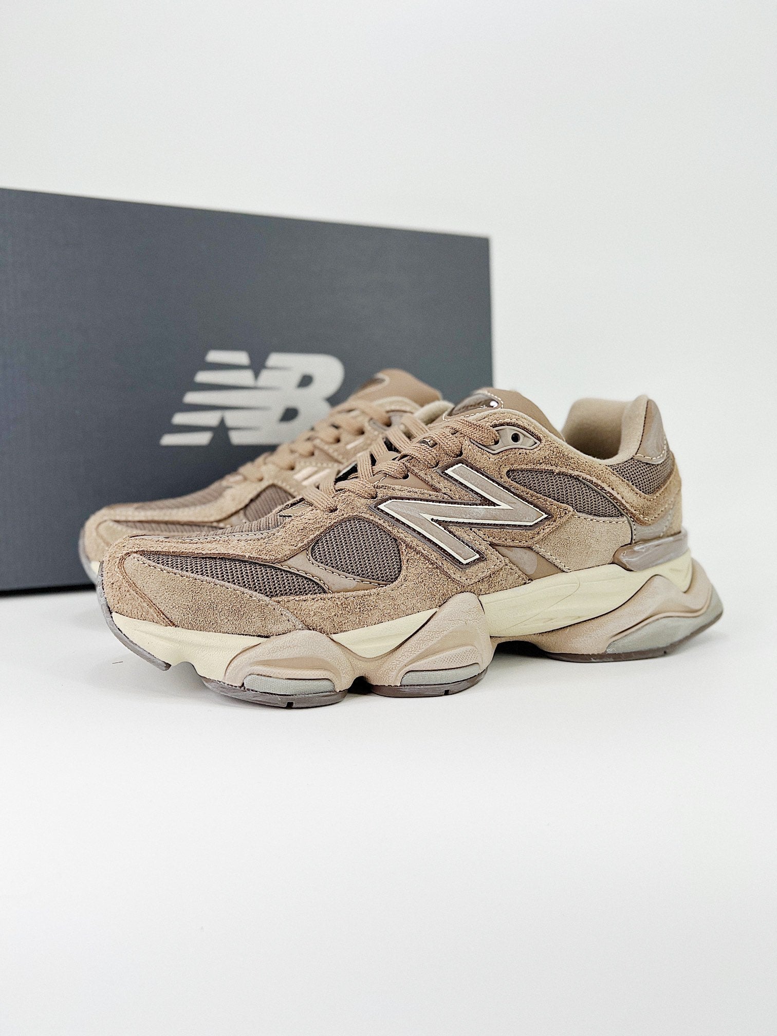 New Balance NB 9060 Dark Mashrom
