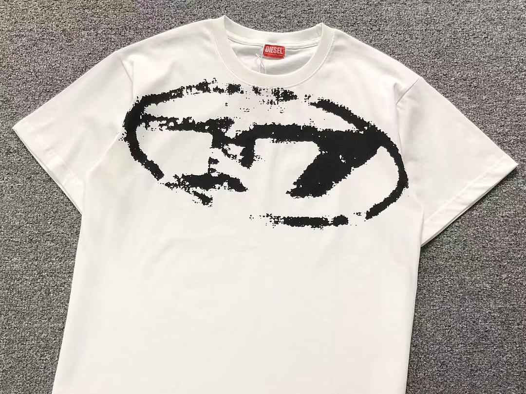 DIESEL T-SHIRT 3205184517
