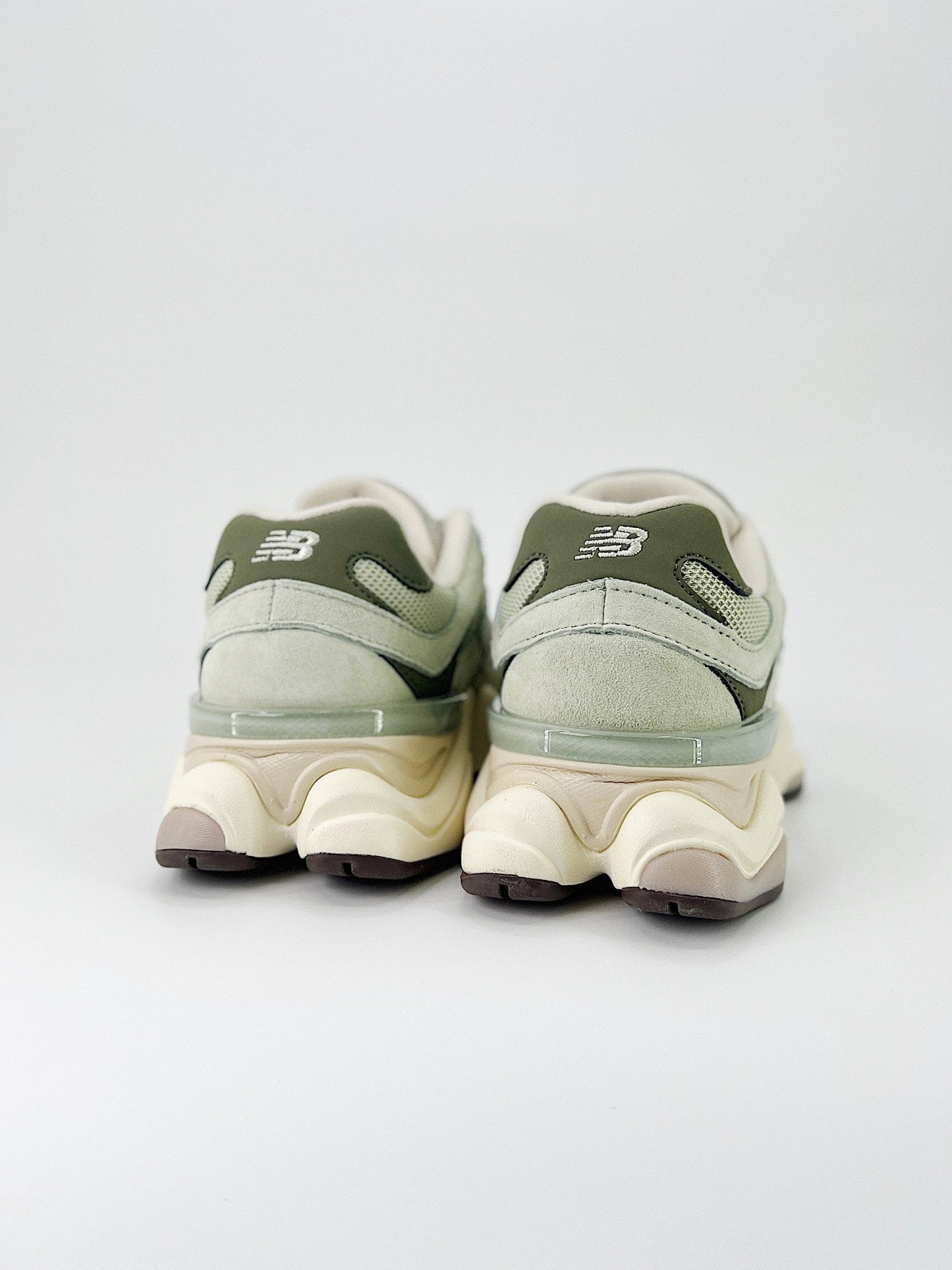 New Balance NB 9060 Olivine