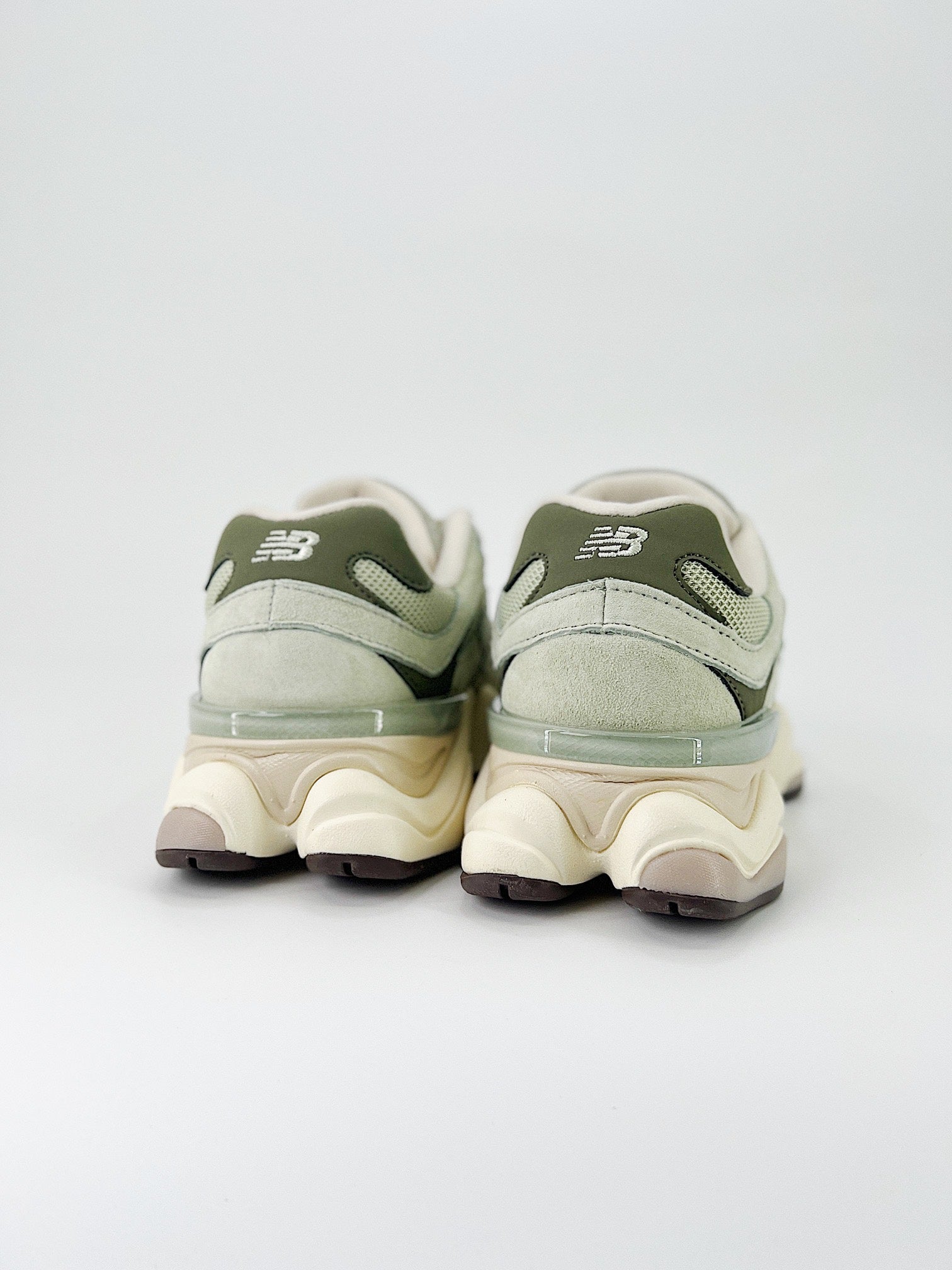 New Balance NB 9060 Olivine