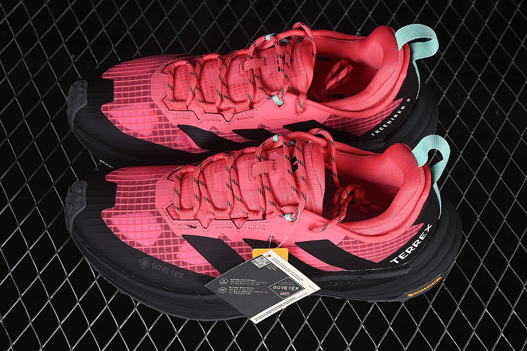 TERREX FREEHIKER 3 LOW GTX BREATHABLE CASUAL LIFE SHOES DARK PINK/BLACK