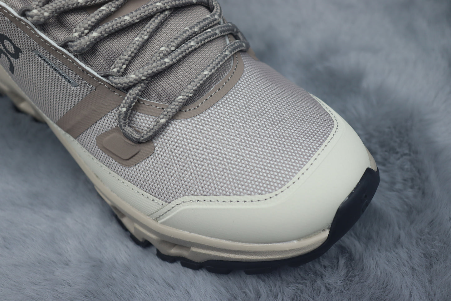 ONCLOUD ROCK LOW WATER PROOF