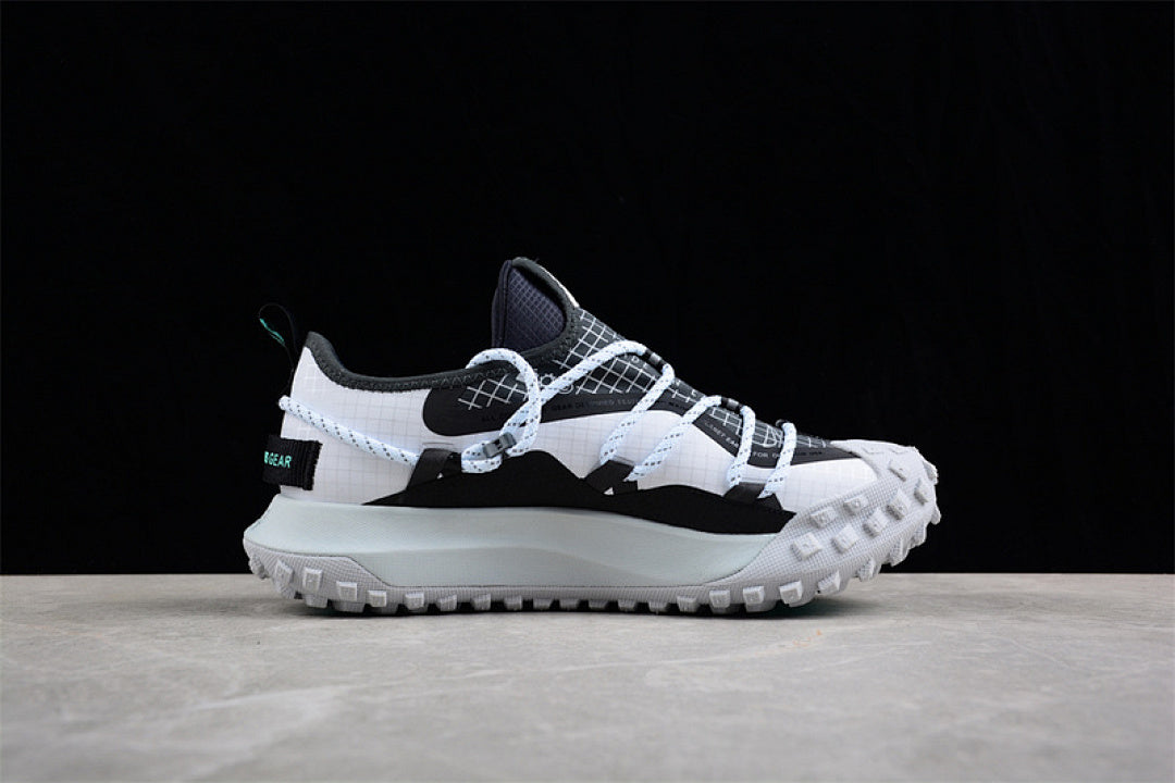 ACG MOUNTAIN FLY LOW SE WHITE/ANTHRACITE/GREY FOG/BLACK