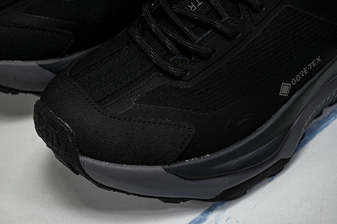EFASTPACK ULTRA GORE-TEX BLACK/BLACK/BLACK