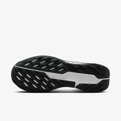 NIKE ZEGAMA 2