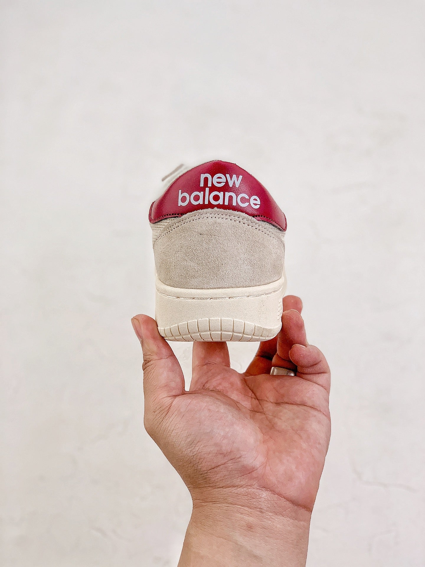 New Balance Pro Court
Beige/Red