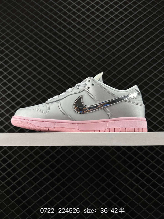 3 224 Year of the Dragon exclusive color matching, Nike sb Dunk Low LX” dunk series low-top casual sports skateboard shoes Item number: HM3698-6 Code: 22426 Size: 36～42 and a half Details