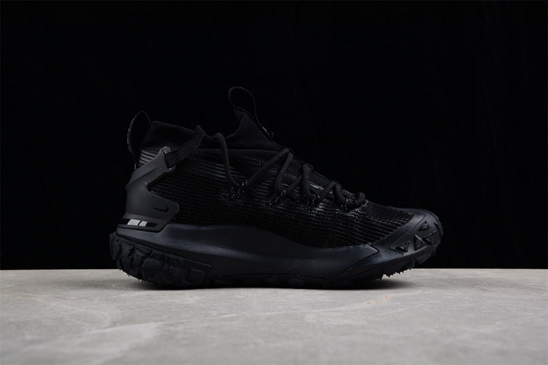 ACG MOUNTAIN FLY 2 LOW BLACK/BLACK/BLACK