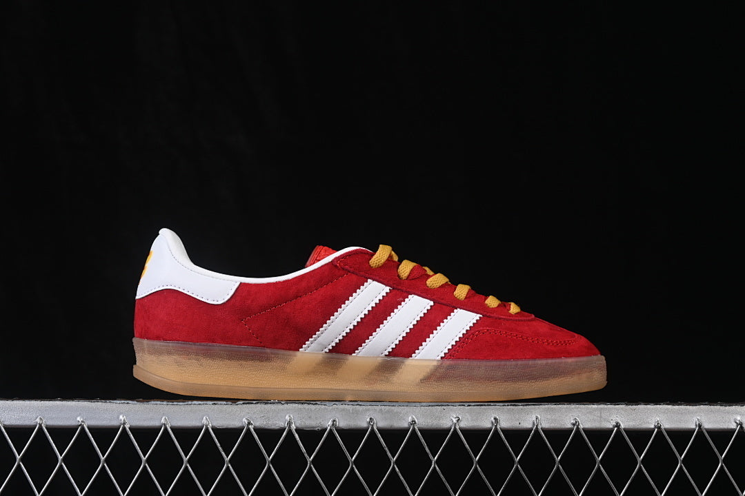 【230】[IE1051]-[GAZELLE INDOOR ACTIVE MAROON/OFF WHITE/GUM]-[WOMAN:35-39]-[MAN:40-45]