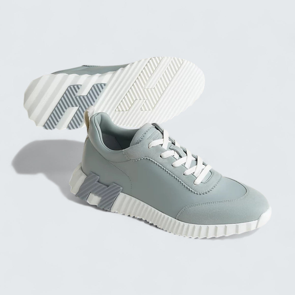 Bouncing ‘Gris Nuage’