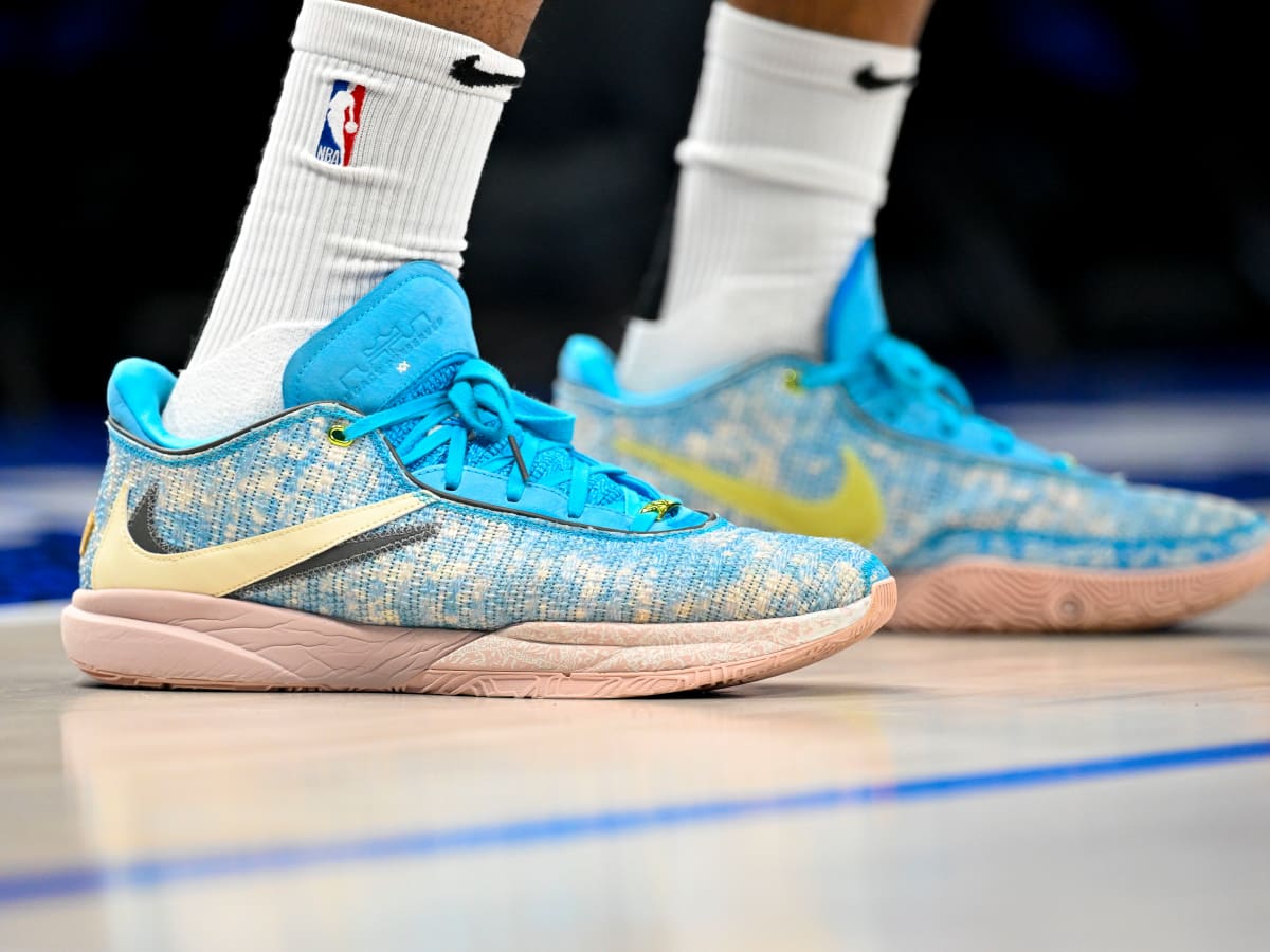 Nike lebron 20 blue