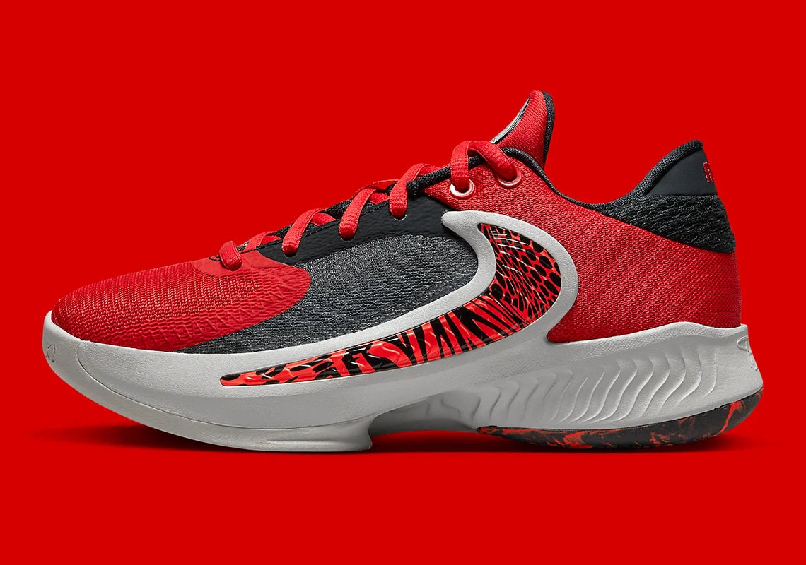 Nike Zoom Freak 4 university red