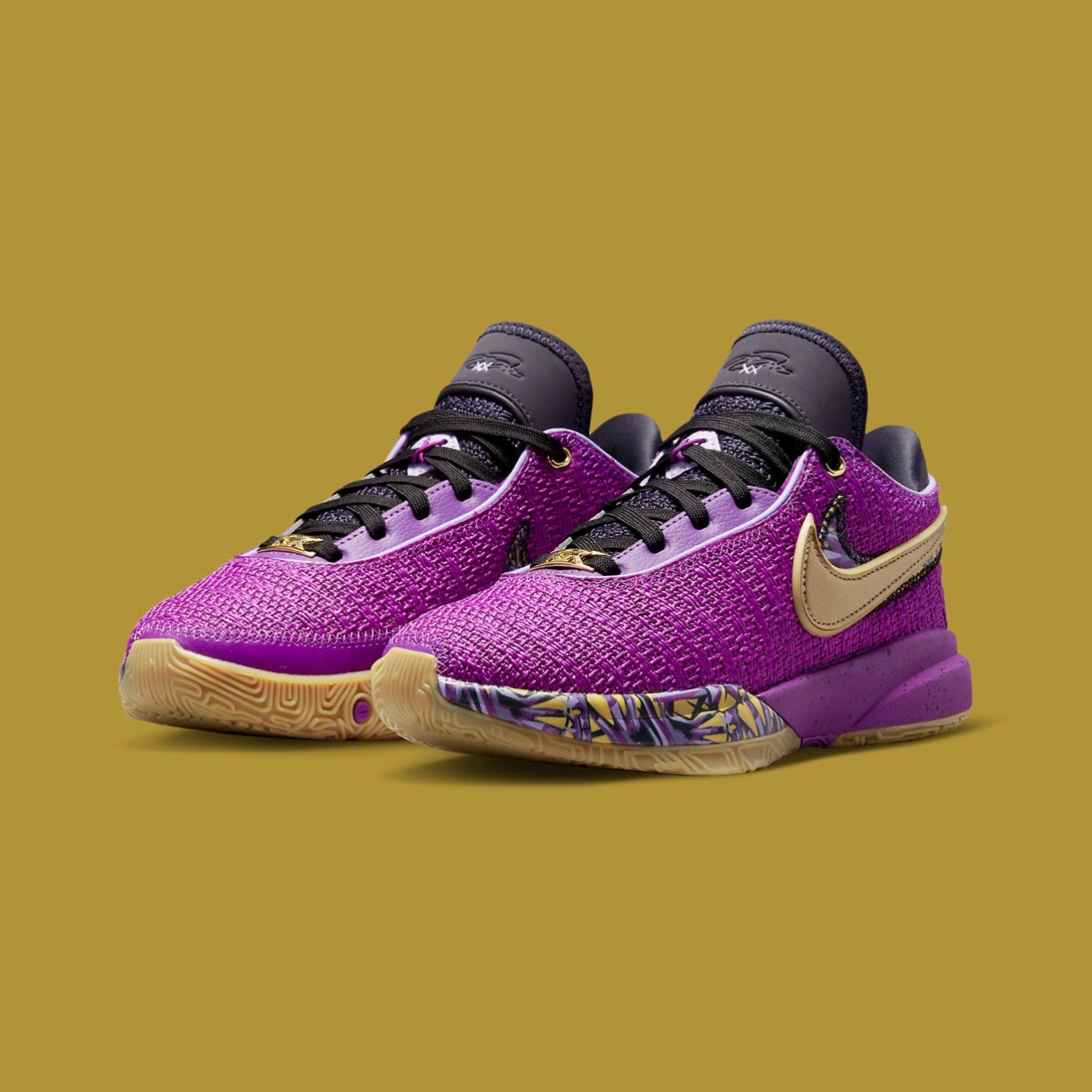Nike lebron 20 purple/yellow