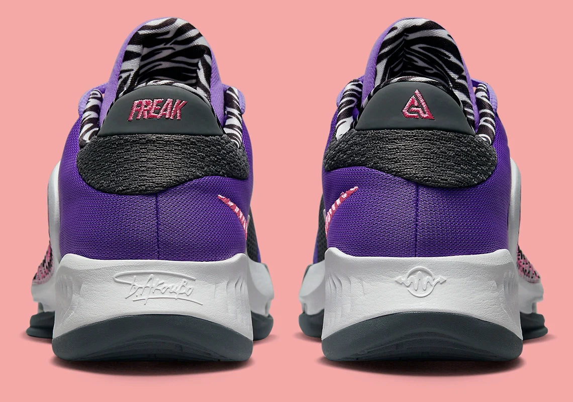 Nike Zoom Freak 4 purple