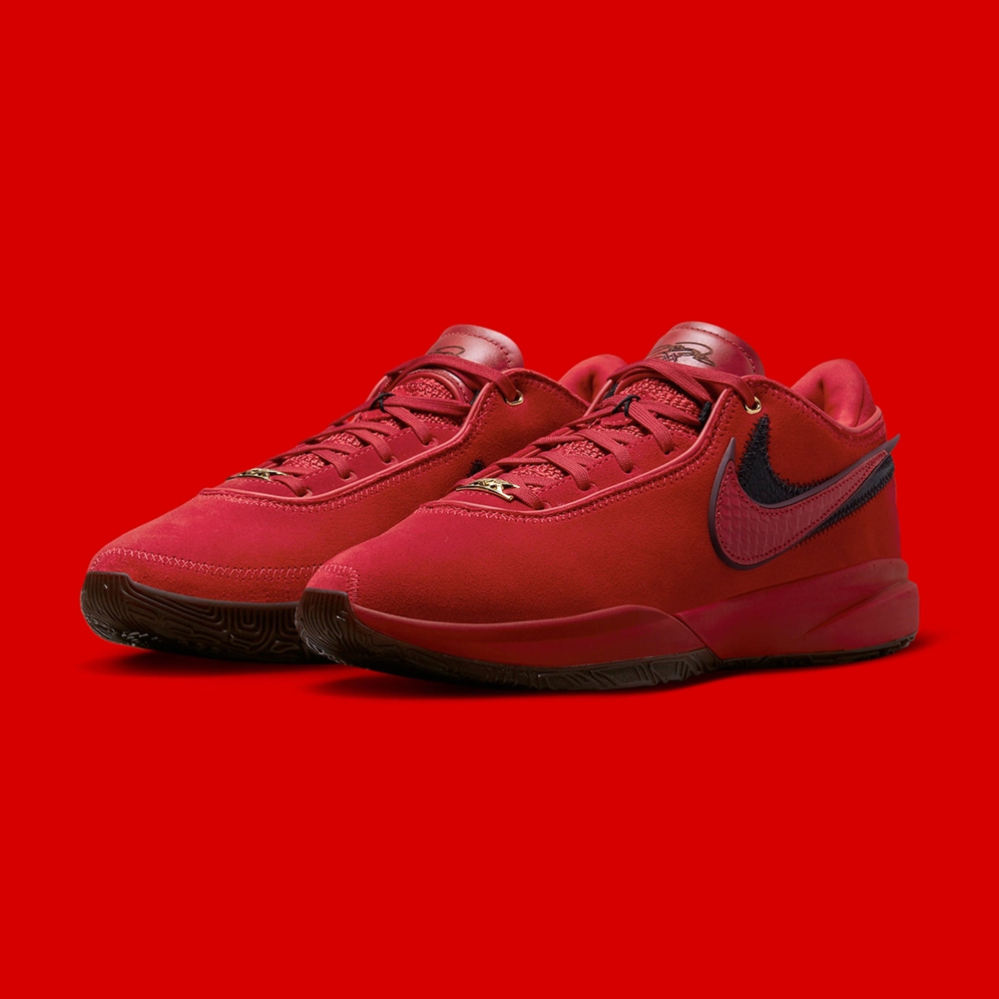 Nike lebron 20 red