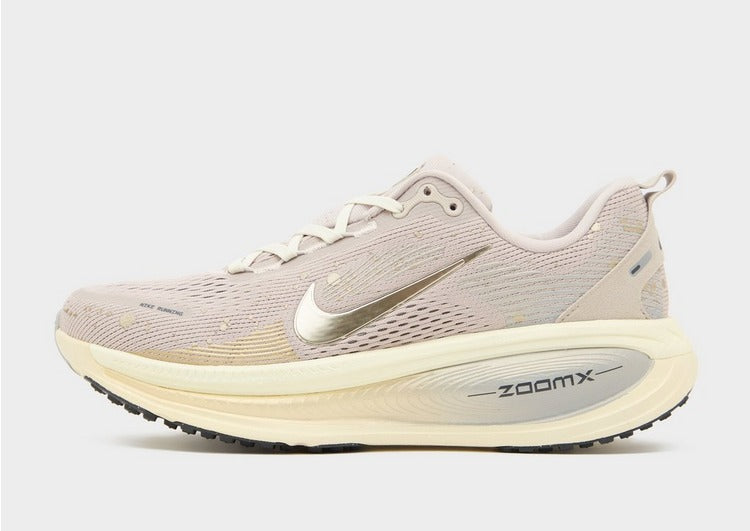 Nike Vomero 18 Women's
