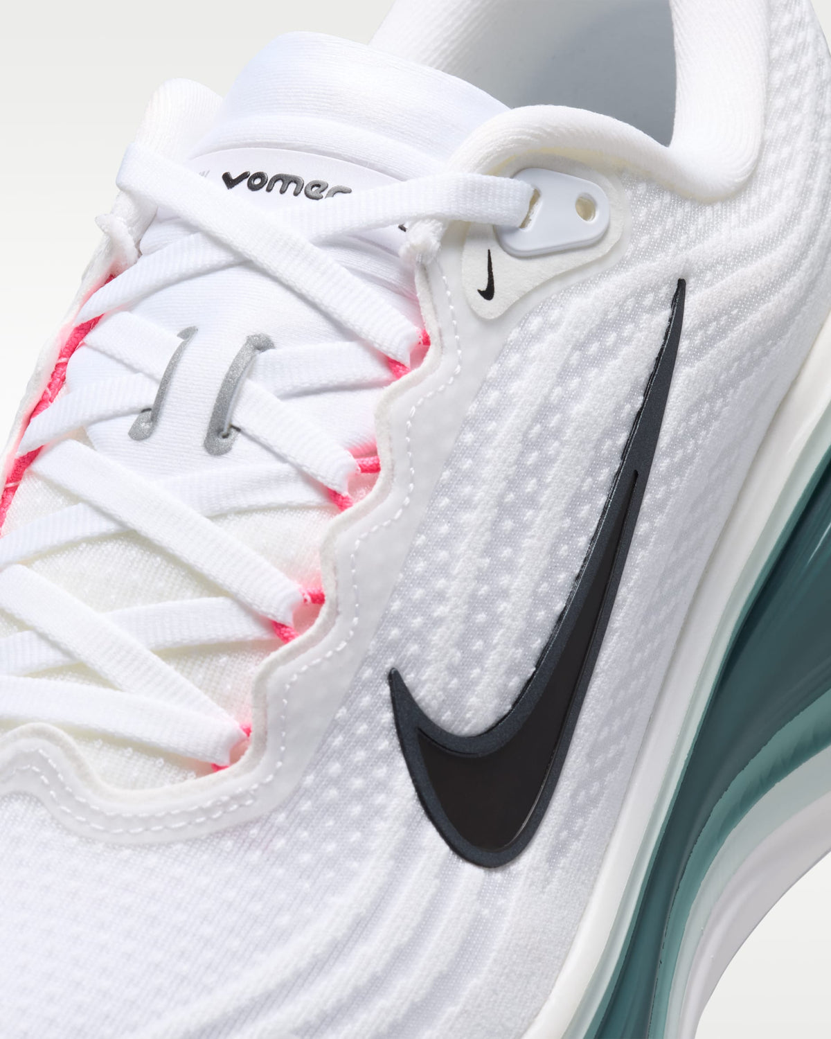 Nike Vomero Plus