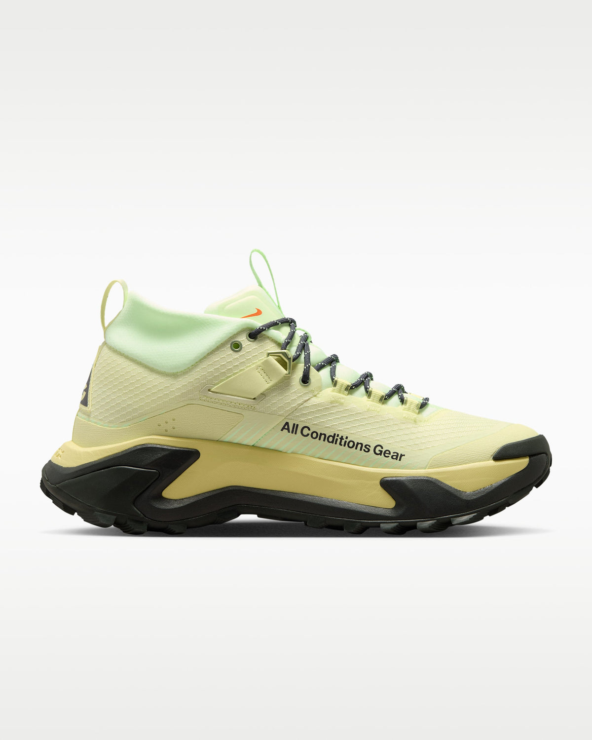 Nike ACG Zegama Hike
