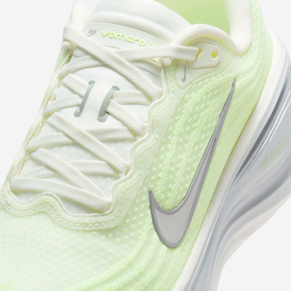 Nike Vomero Plus