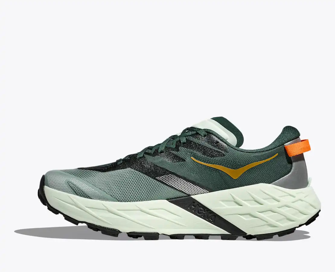 Hoka Speedgoat 7