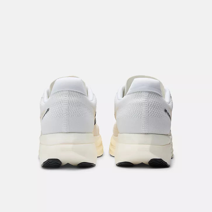New Balance FuelCell SuperComp Elite v5