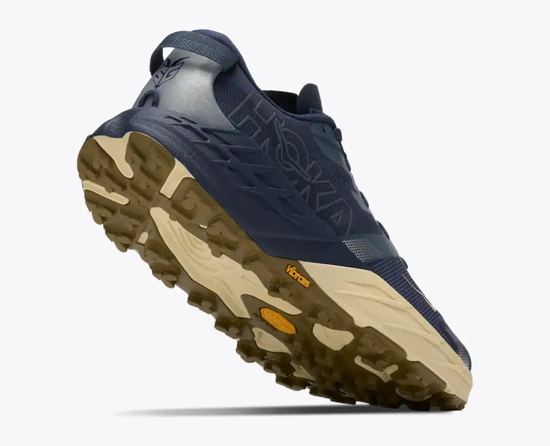 Hoka Speedgoat 7