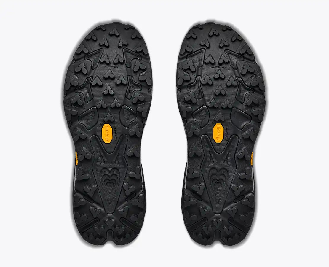 Hoka Speedgoat 7