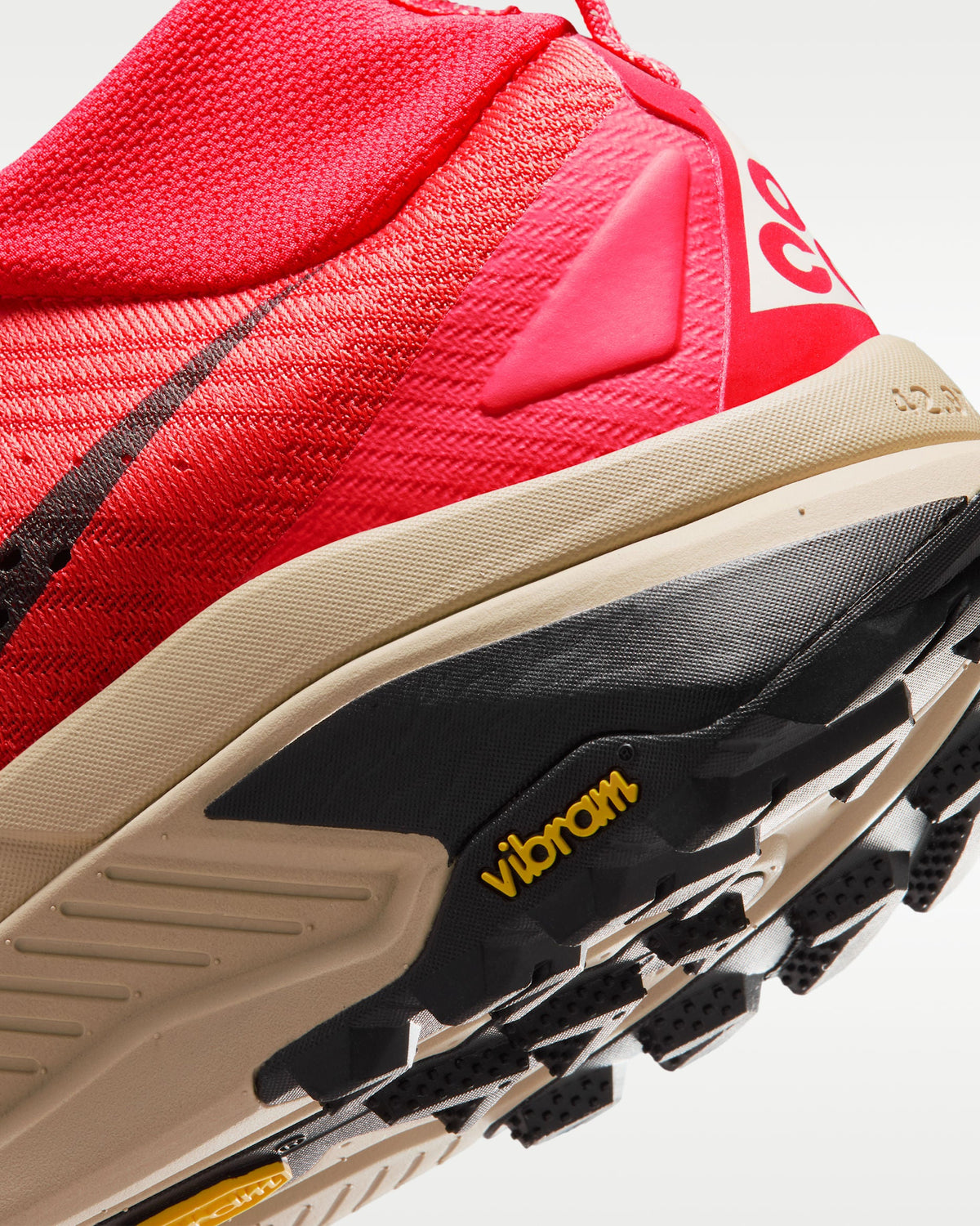 Nike ACG Zegama Trail