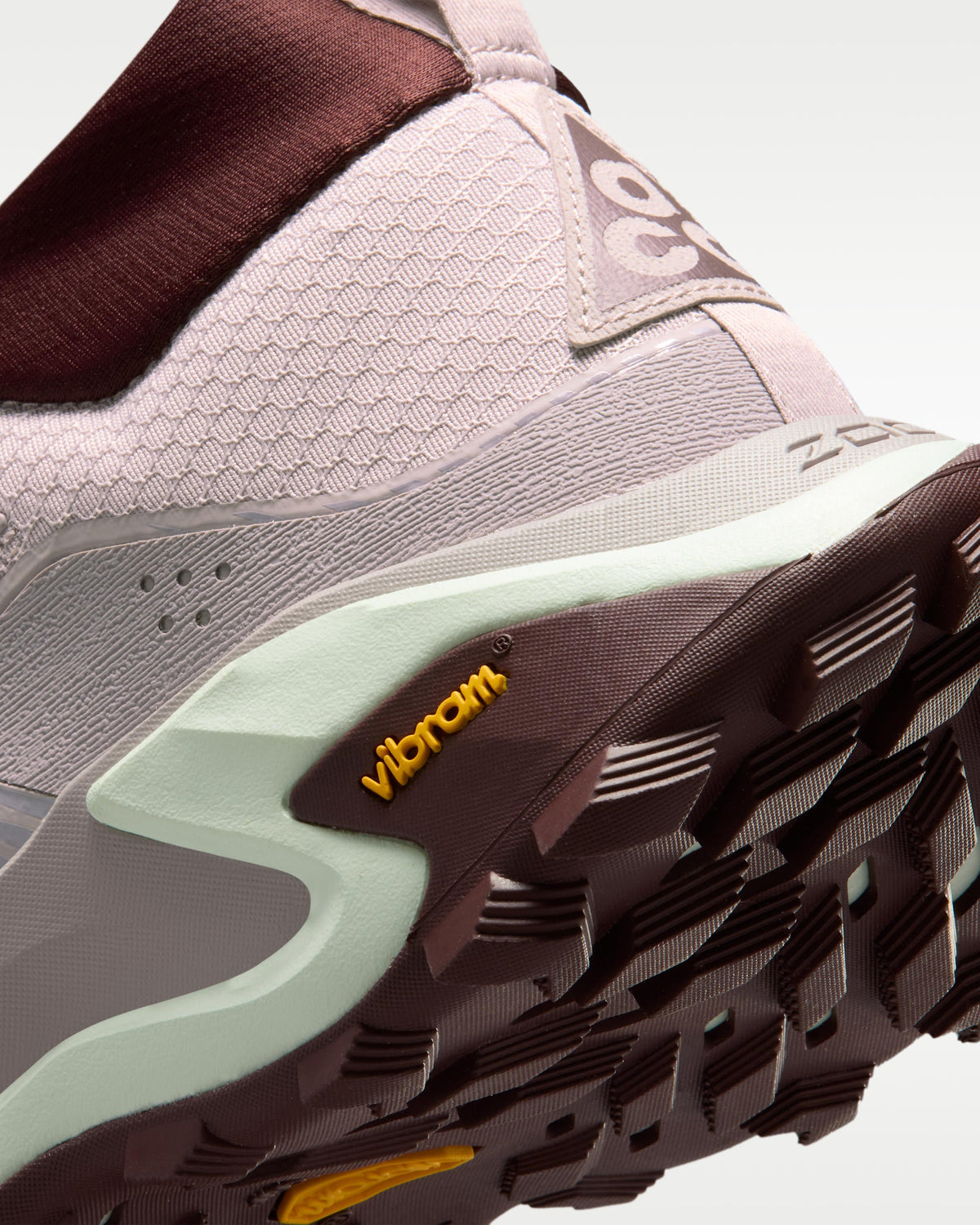 Nike ACG Zegama Hike