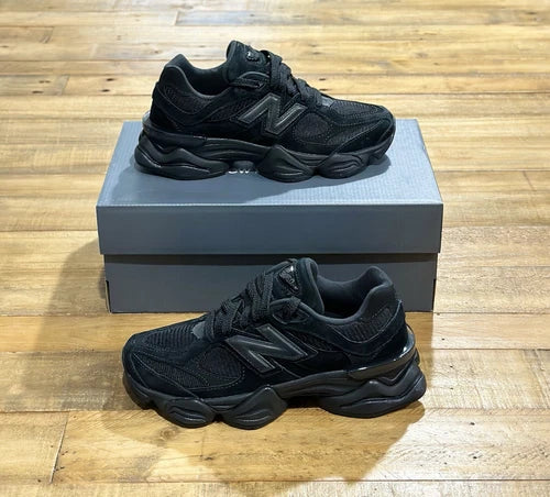 New Balance 9060 Triple Black U9060BPM Mens, Women's, Kids size Brand new