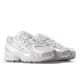 New Balance 740 'Metallic Silver'