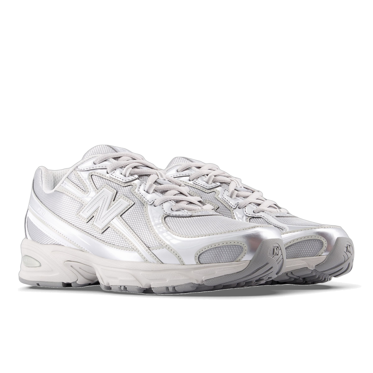 New Balance 740 'Metallic Silver'