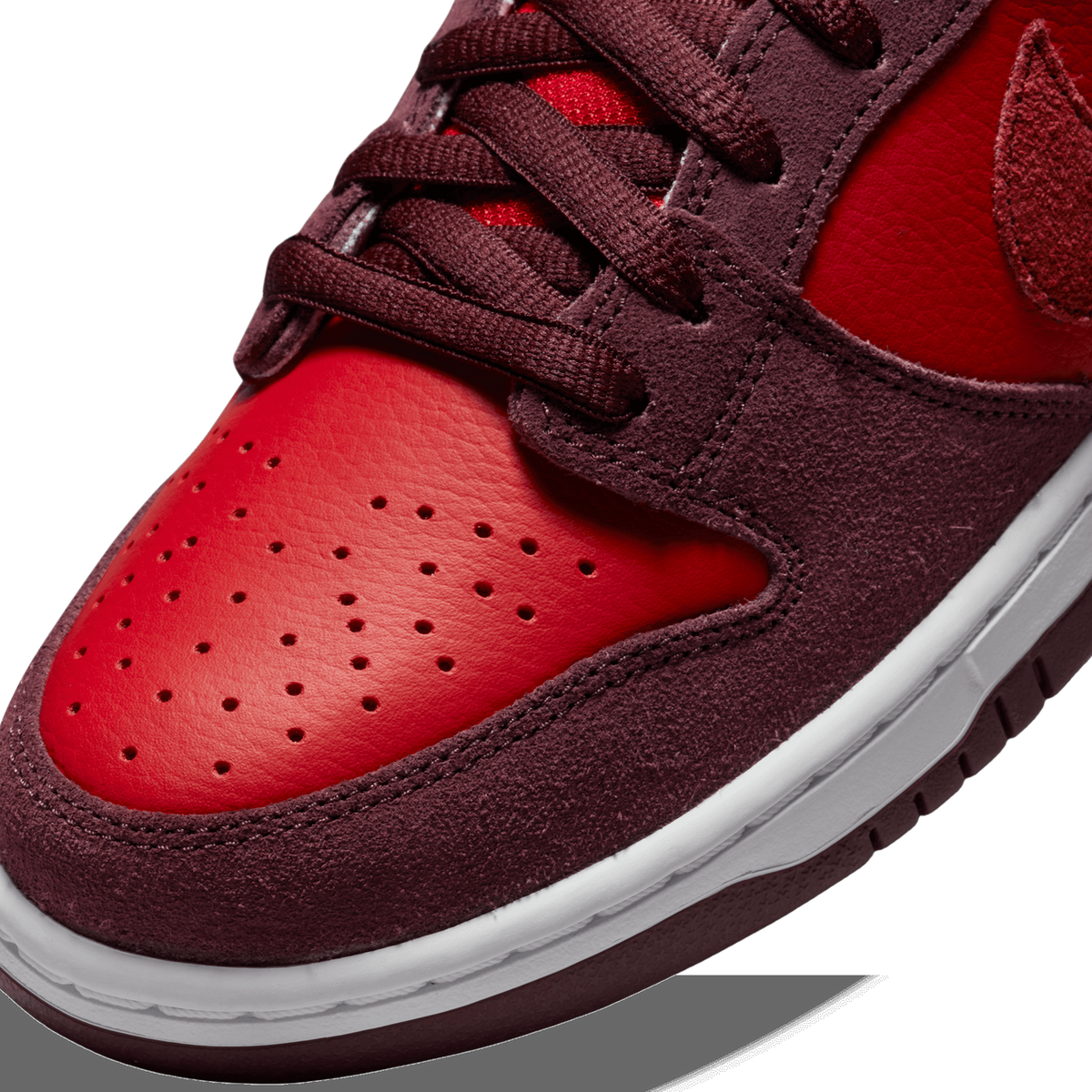 Nike SB Dunk Low 'Cherry'