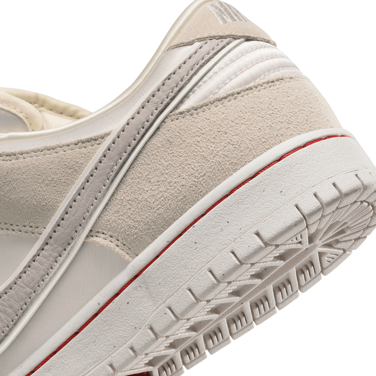 Nike SB Dunk Low 'City of Love Light Bone'