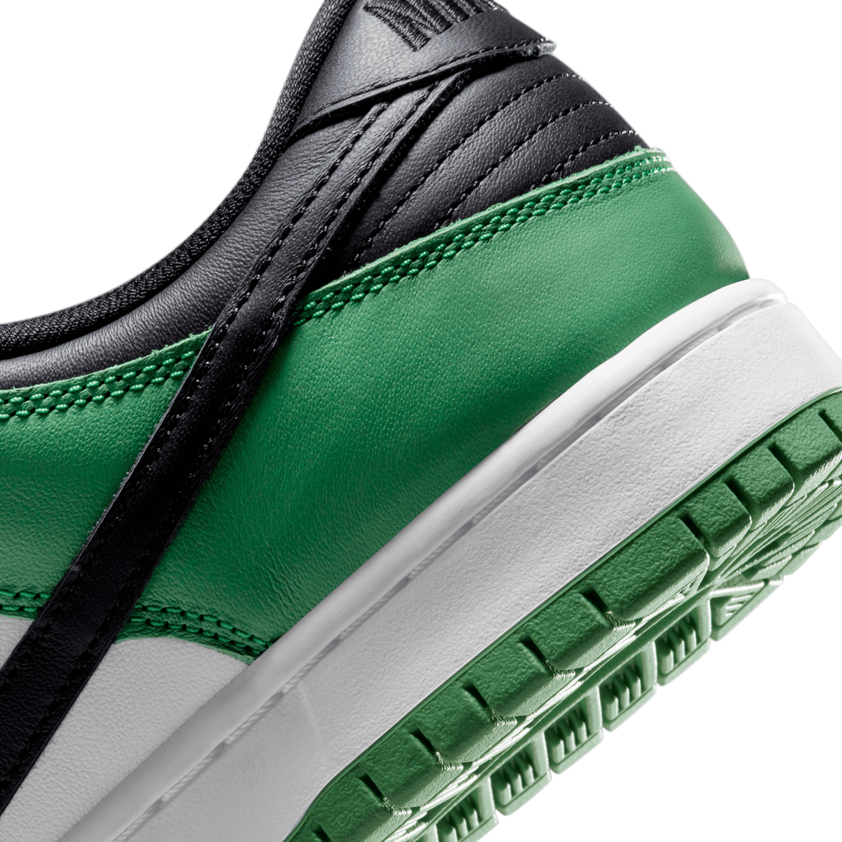 Nike SB Dunk Low 'Classic Green'