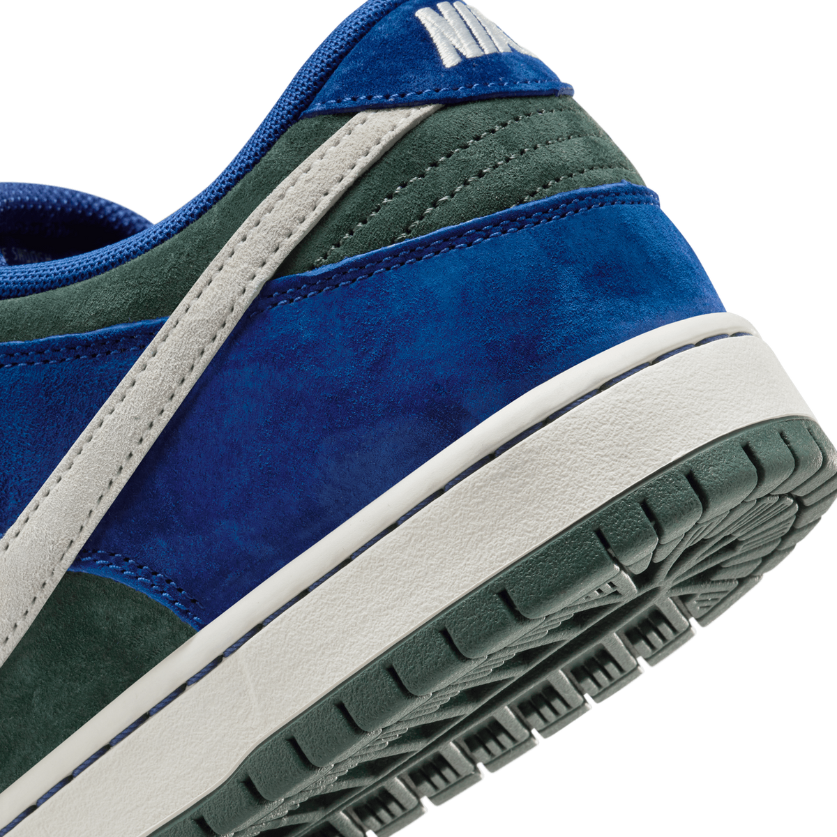 Nike SB Dunk Low 'Deep Royal Blue'