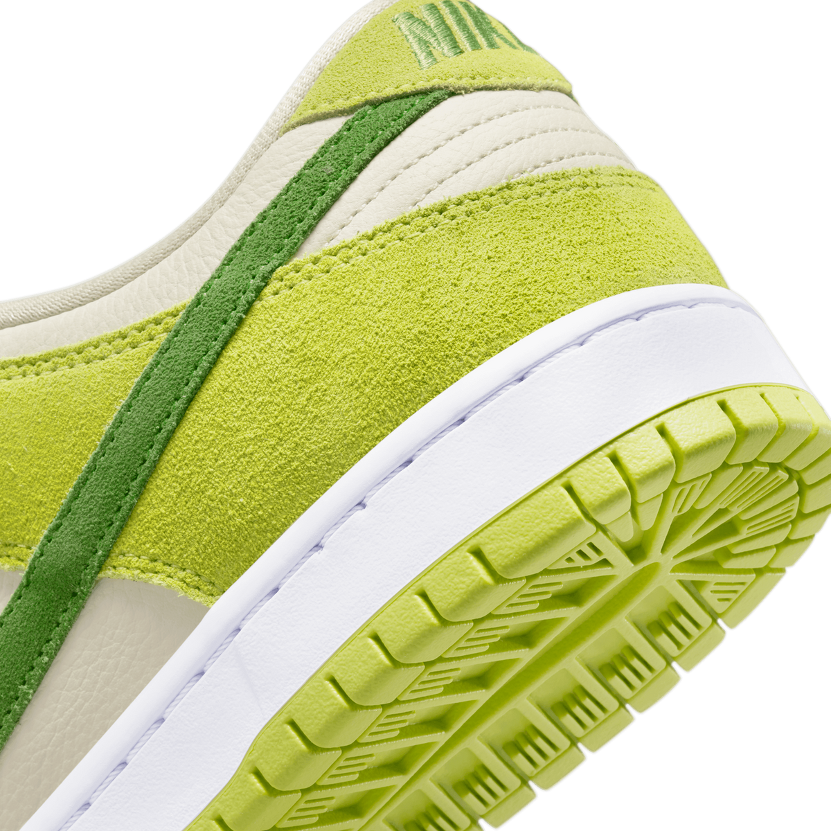 Nike SB Dunk Low 'Green Apple'
