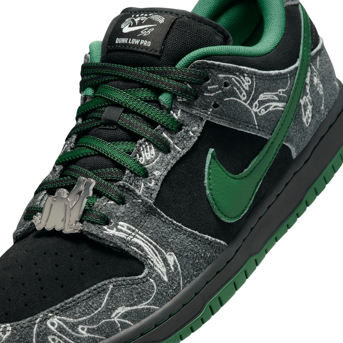 Nike SB Dunk Low 'There Skateboards'
