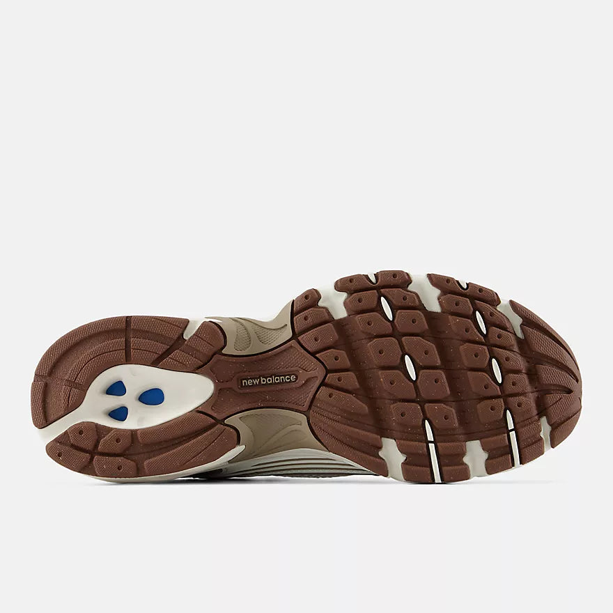 NEW BALANCE 530 SEA SALT with DRIFTWOOD