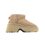 UGG Heeled Chestnut